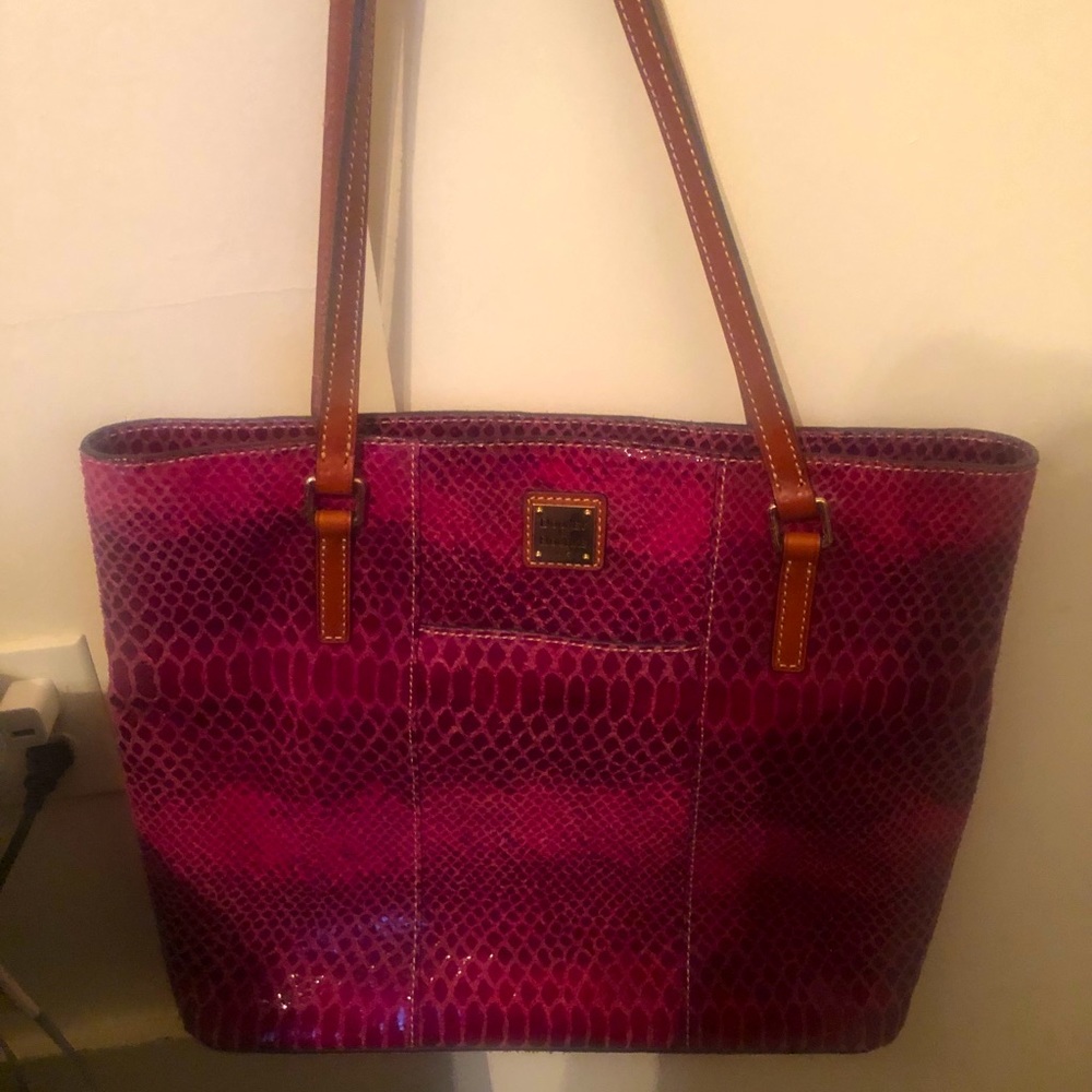 Dooney and Bourke tote